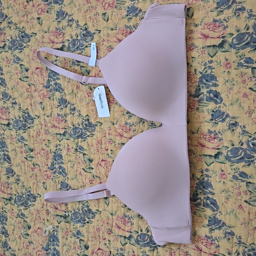 Gap Body Wireless T-Shirt Bra 34A Neutral Pink